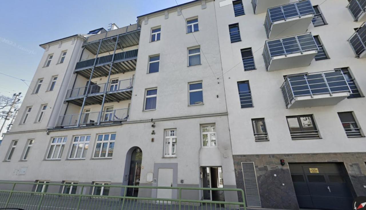 Stylish Apartment With Dedicated Working Space And Super King-Size Bed Located Between City Centre And Donau River Viena Exterior foto
